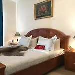 Golden Gapa Large Family Apartment 7